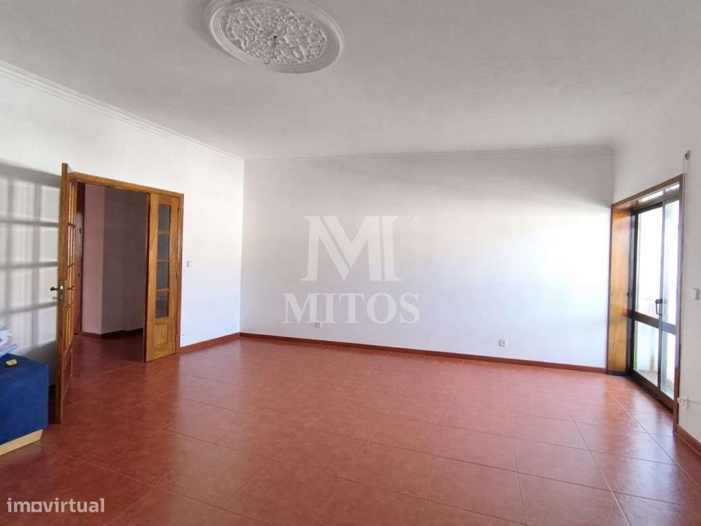 Apartamento T3 - Santoínho - Darque - Grande imagem: 4/17