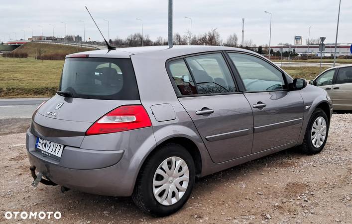 Renault Megane II 1.6 16V Dynamique - 4