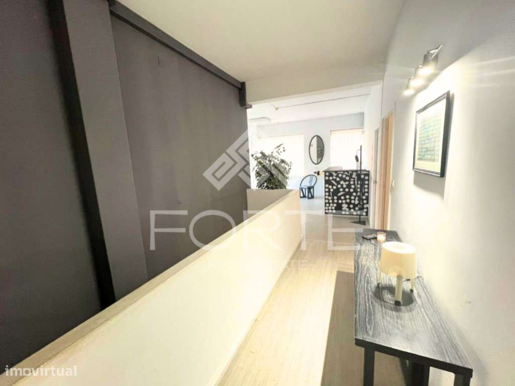 Espaço Comercial c/ armazém-2