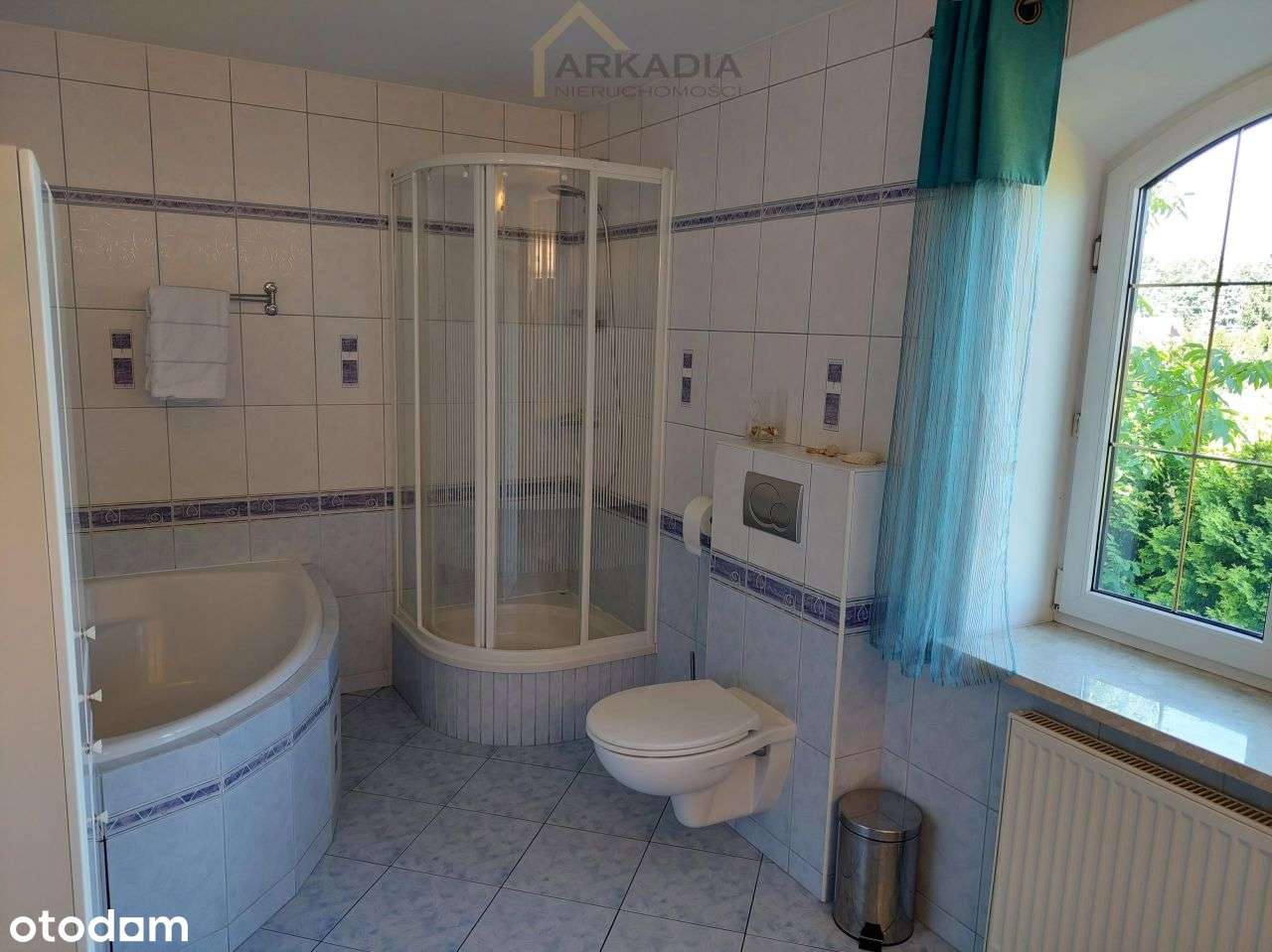 Elegancka podmiejska willa! z pompą ciepła!-18