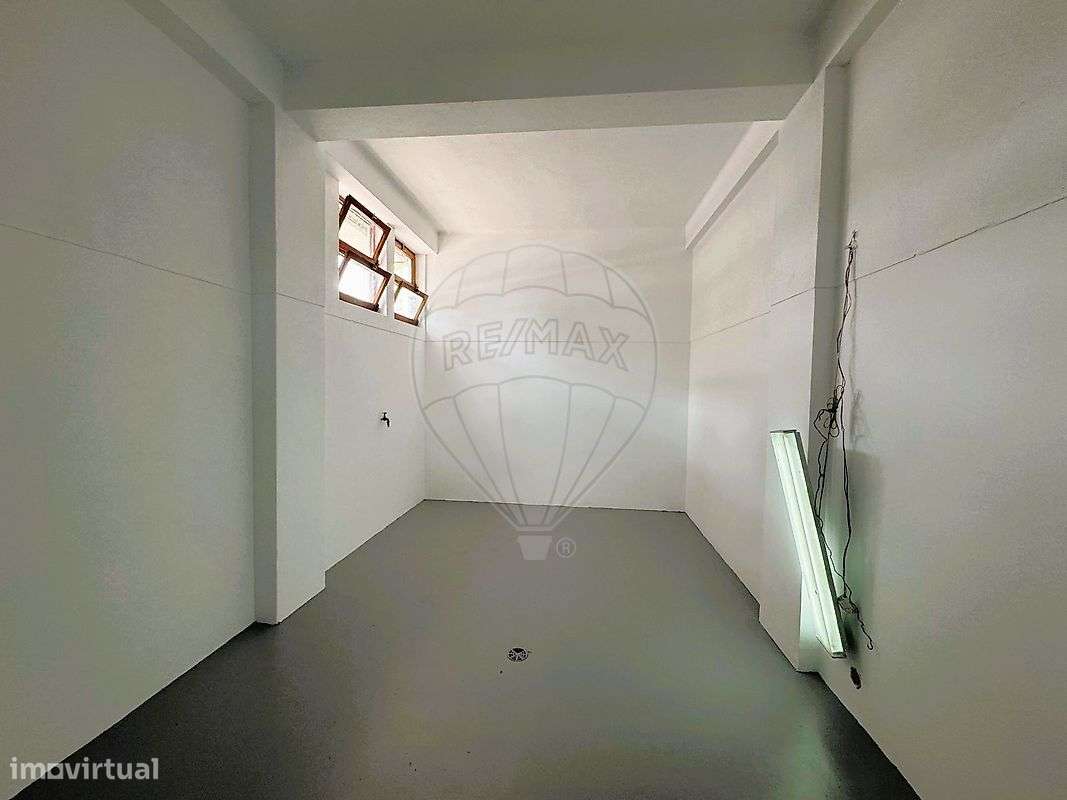 Garagem  para arrendamento - Grande imagem: 2/3