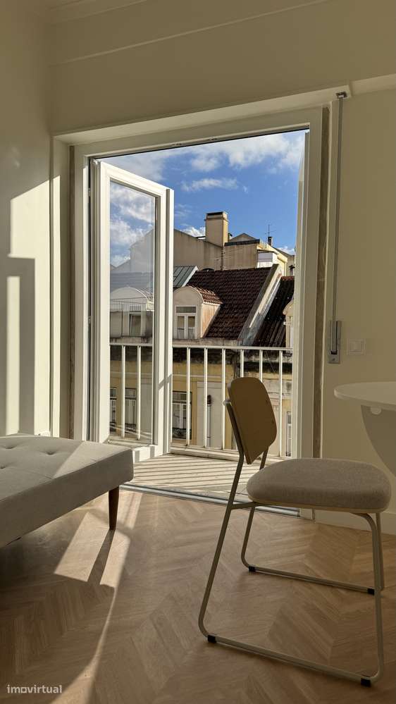 Apartamento t2 à venda na Rua Correia Teles, 84-14