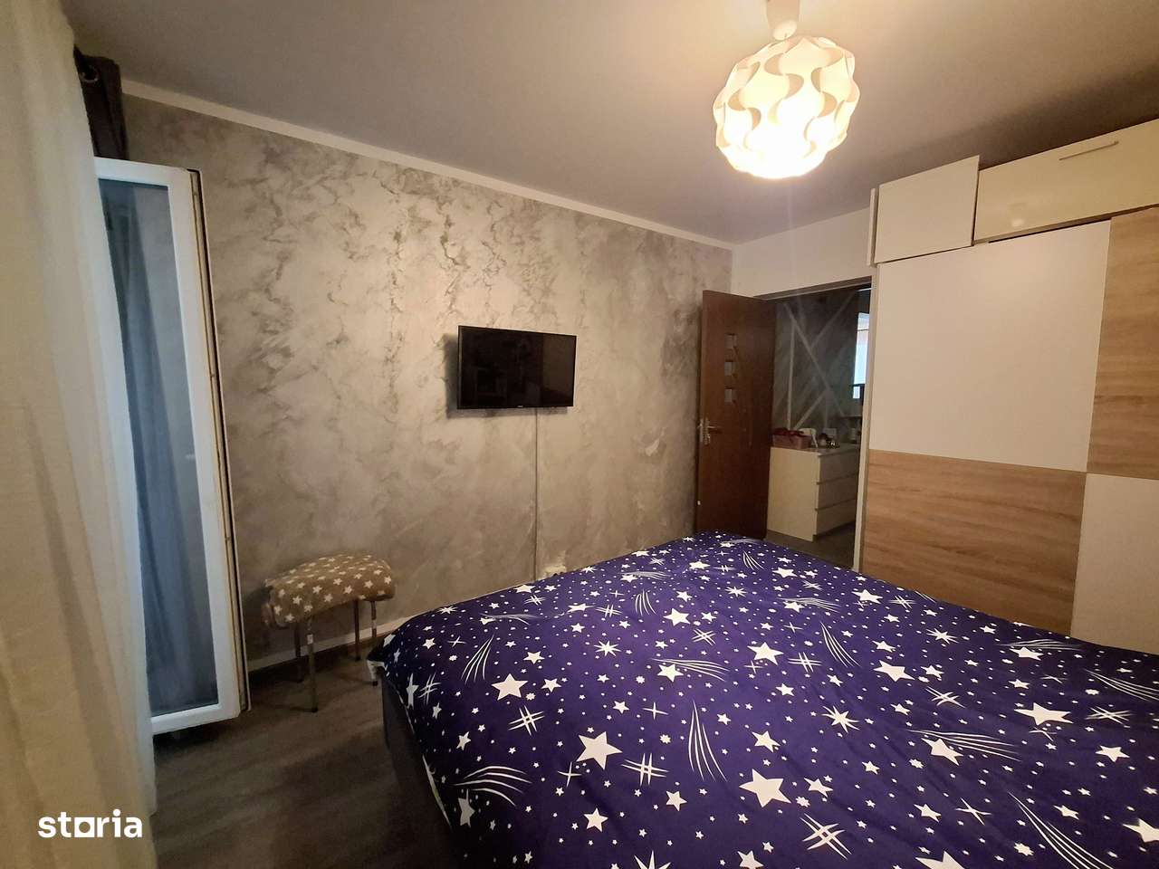 Apartament cu 3 camere de vanzare, zona Nord-7