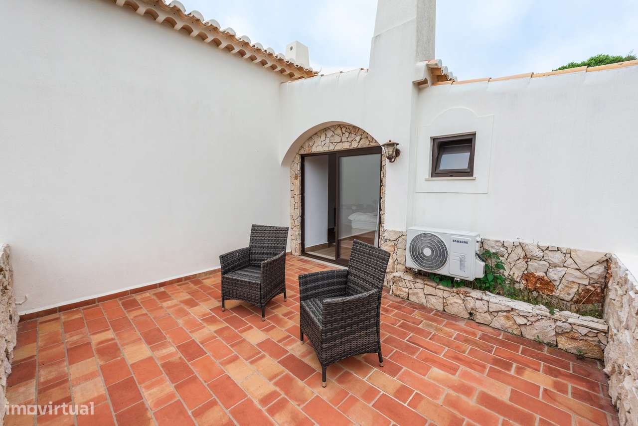 Villa com frente ao golfe e vista para o mar e piscina privada no Sant-25