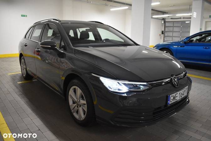 Volkswagen Golf - 6