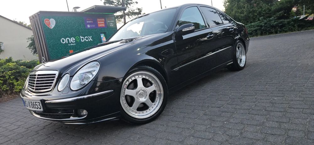 Mercedes-Benz E W211 2005