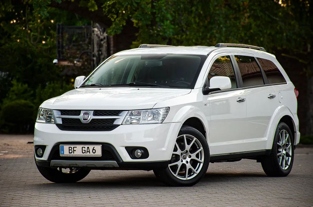 Fiat Freemont 2.0 Multijet 16V DPF Automatik Allrad Lounge 2012