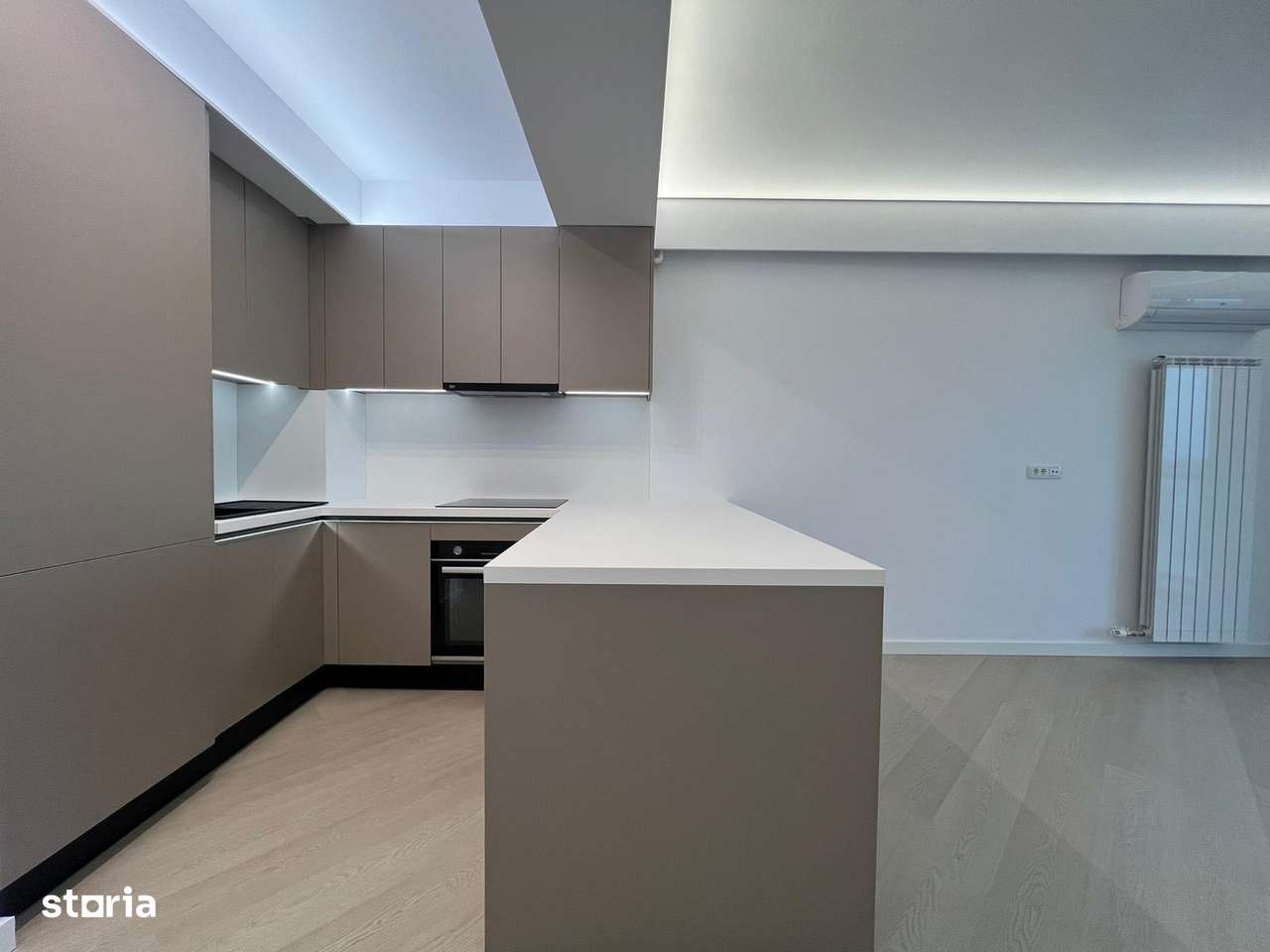 Apartament 2 camere in Cortina North, mobilat, pret bun - Imagine principală: 4/10