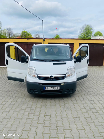 Opel Vivaro - 10