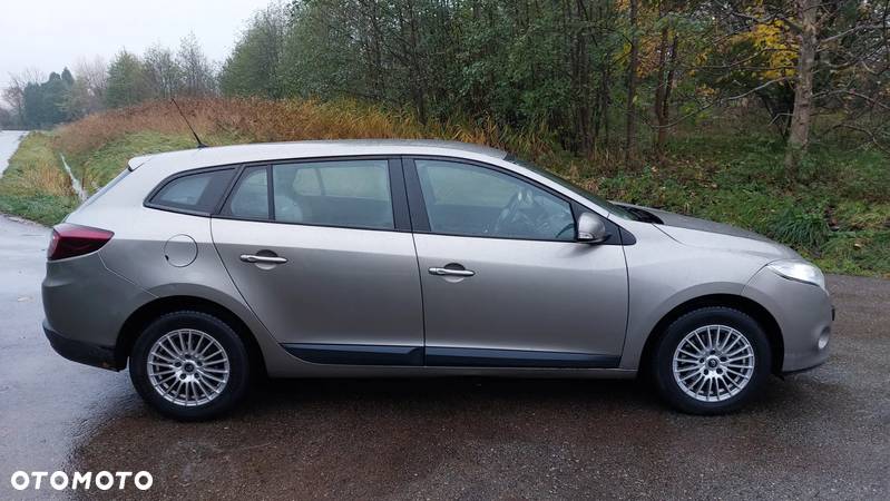 Renault Megane 1.5 dCi Authentique - 6