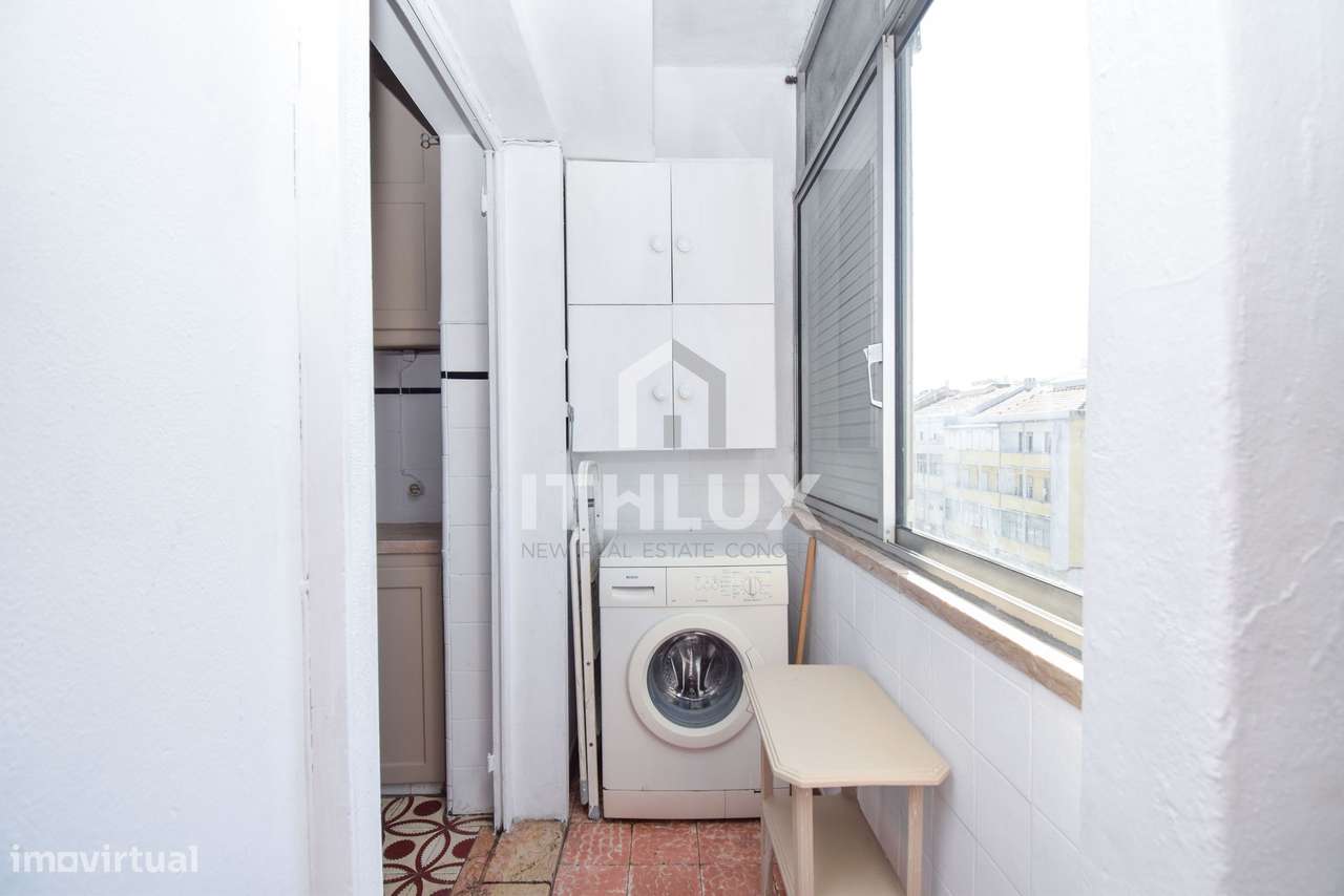 Apartamento T1 , muito central em prédio familiar-16