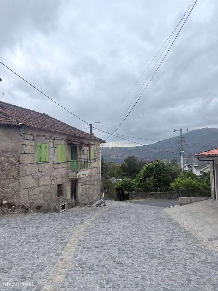 Casa de Pedra com potencial no coração do Gerês - perto do Lindoso - Grande imagem: 4/30