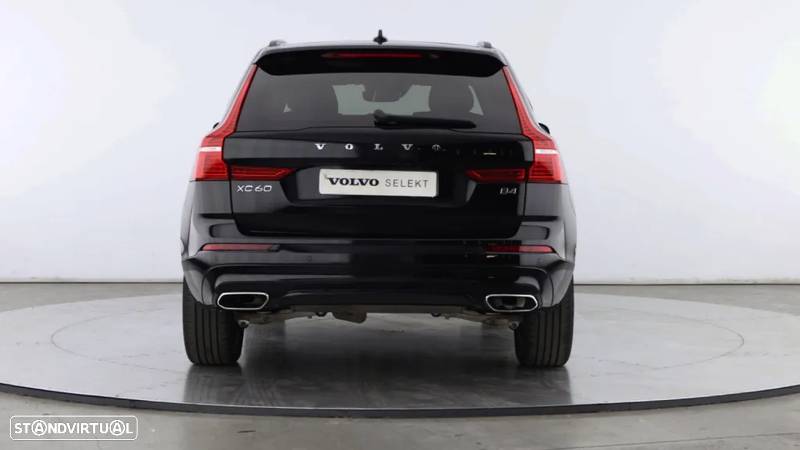 Volvo XC 60 2.0 B4 R-Design Geartronic - 4