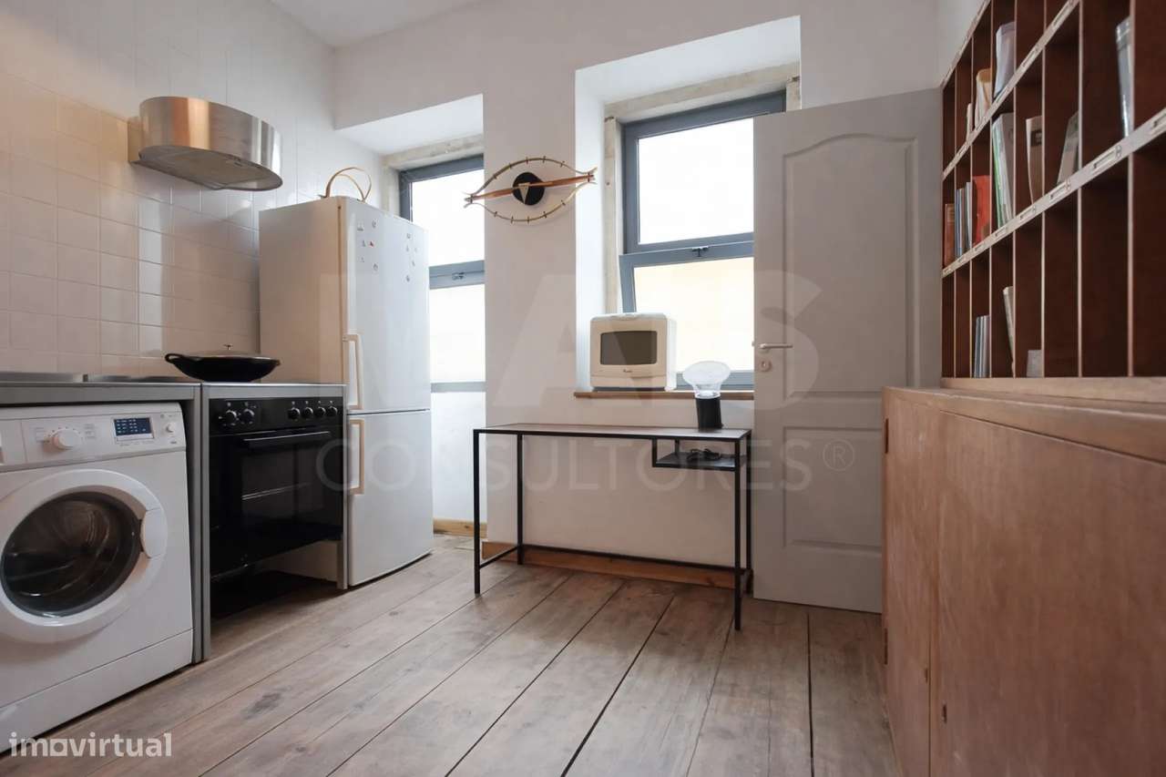 Moradia T2 com logradouro na Graça com Projeto de arquiteto - Grande imagem: 5/11