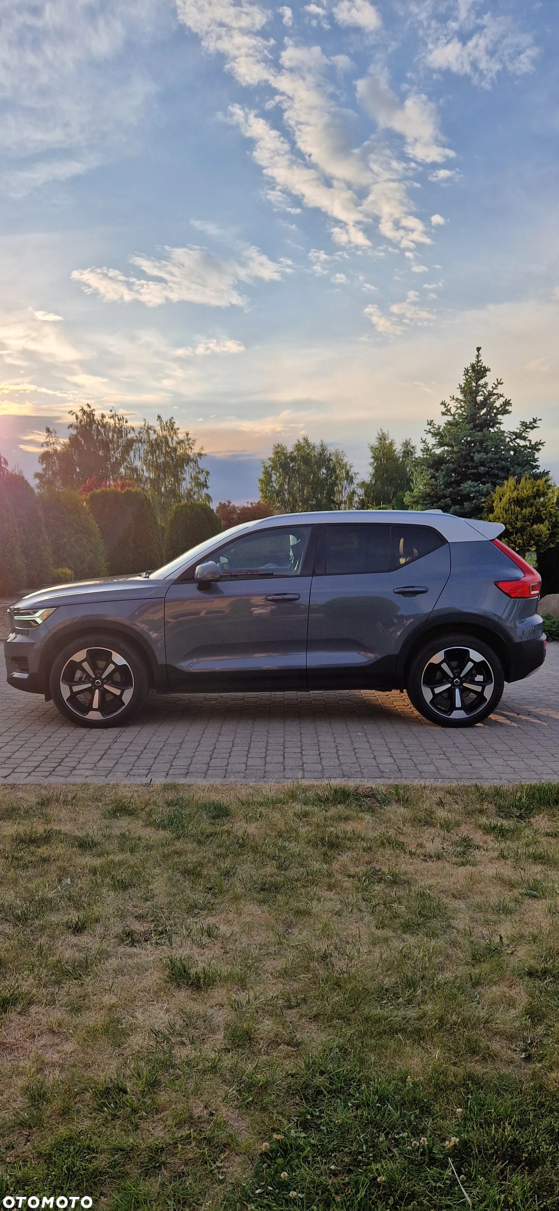 Volvo XC 40 T5 AWD Momentum (Intro Edition) - 2