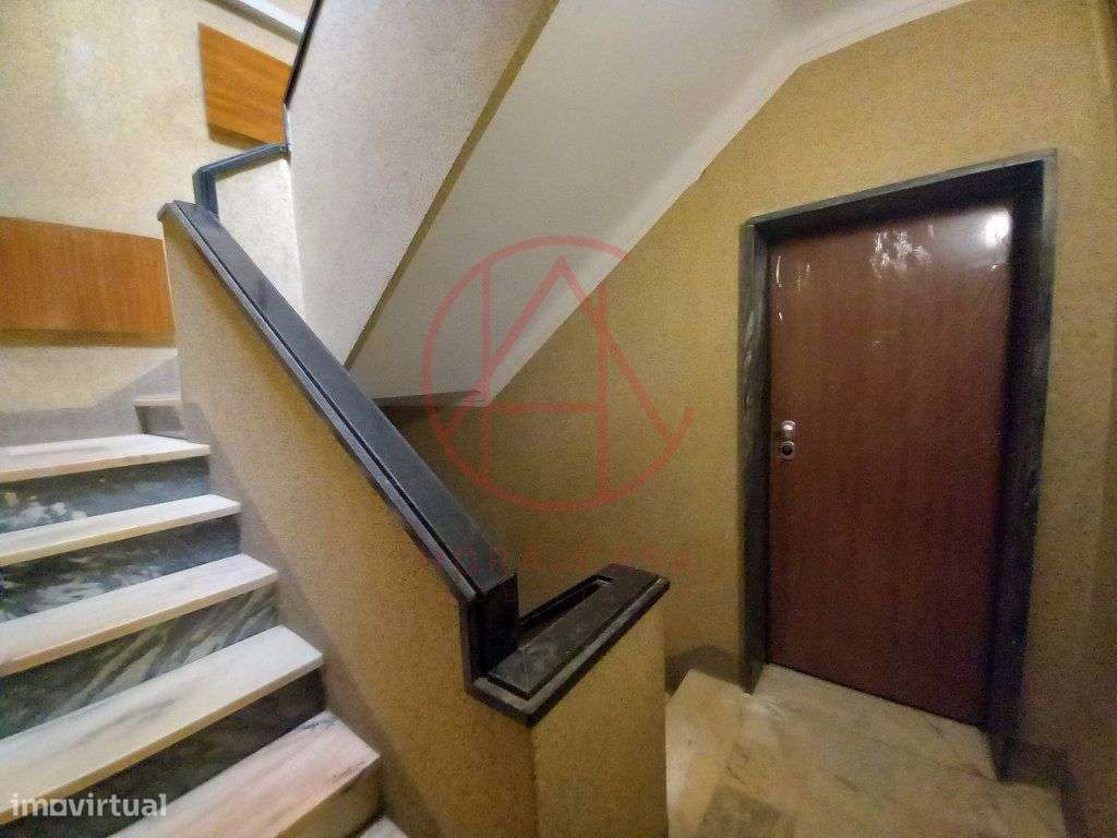 T2 Remodelado - Setubal - Grande imagem: 4/28