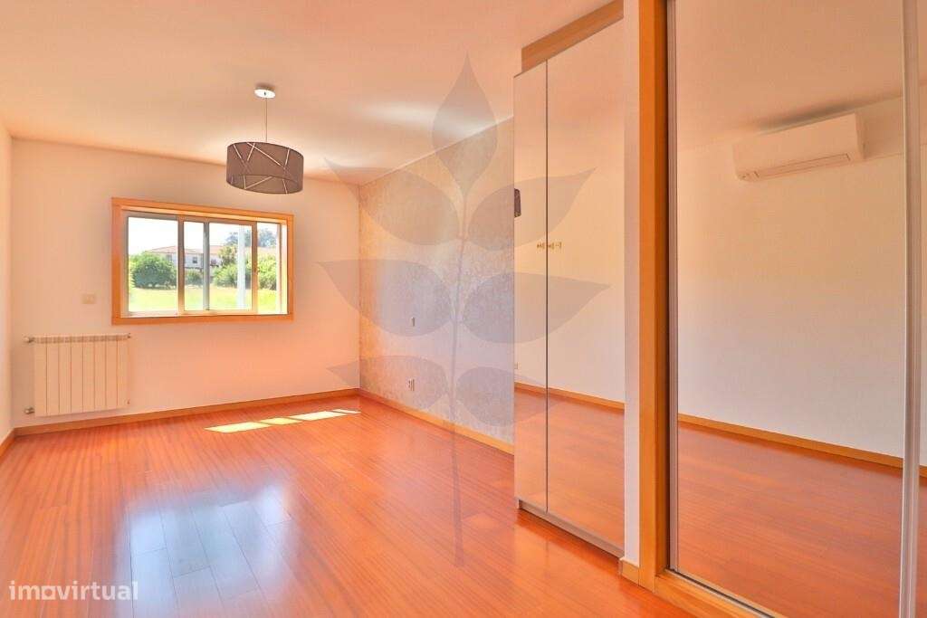 Venda apartamento T3 na freguesia de Este (São Pedro)-7