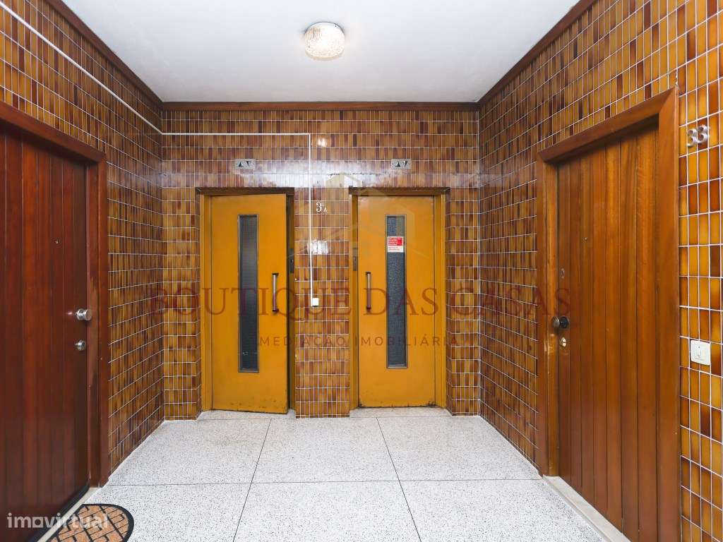 Apartamento T2 para Arrendamento na Avenida da República - Vila Nov... - Grande imagem: 3/31