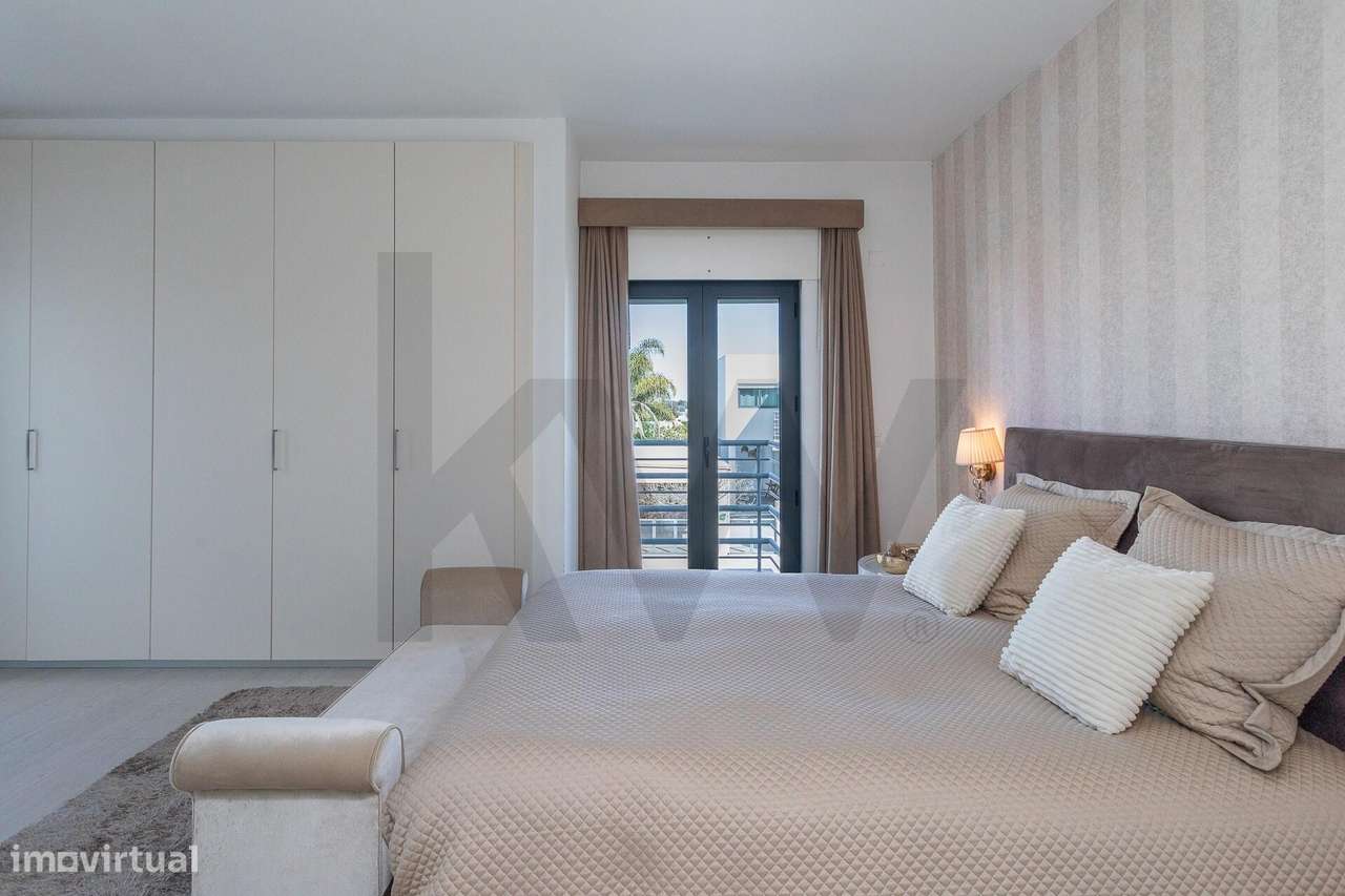 Moradia T3 com piscina, no Palmela Village-29