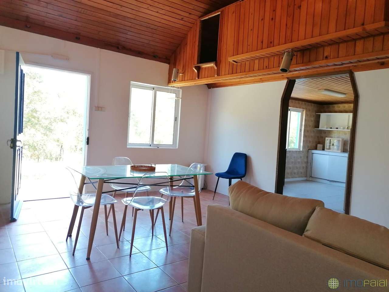 Moradia na canada das adegas no Capelo-7