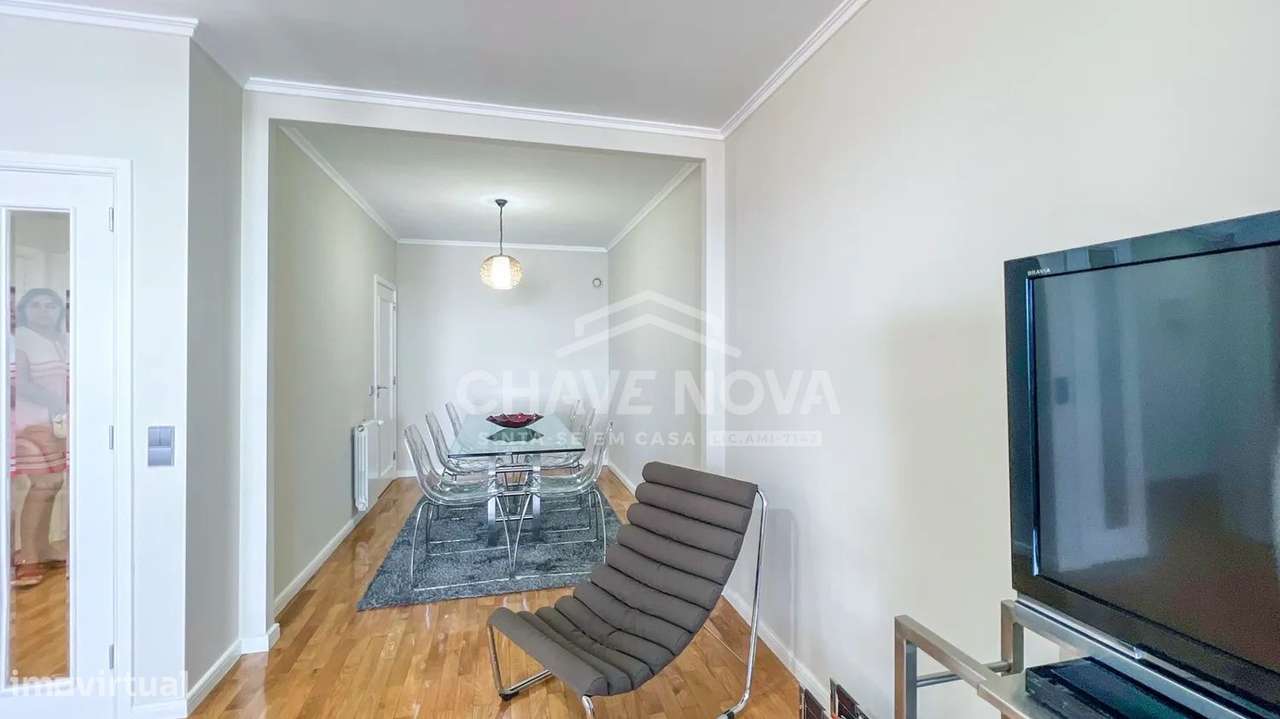 T2 novo com garagem e varanda em Gaia-6
