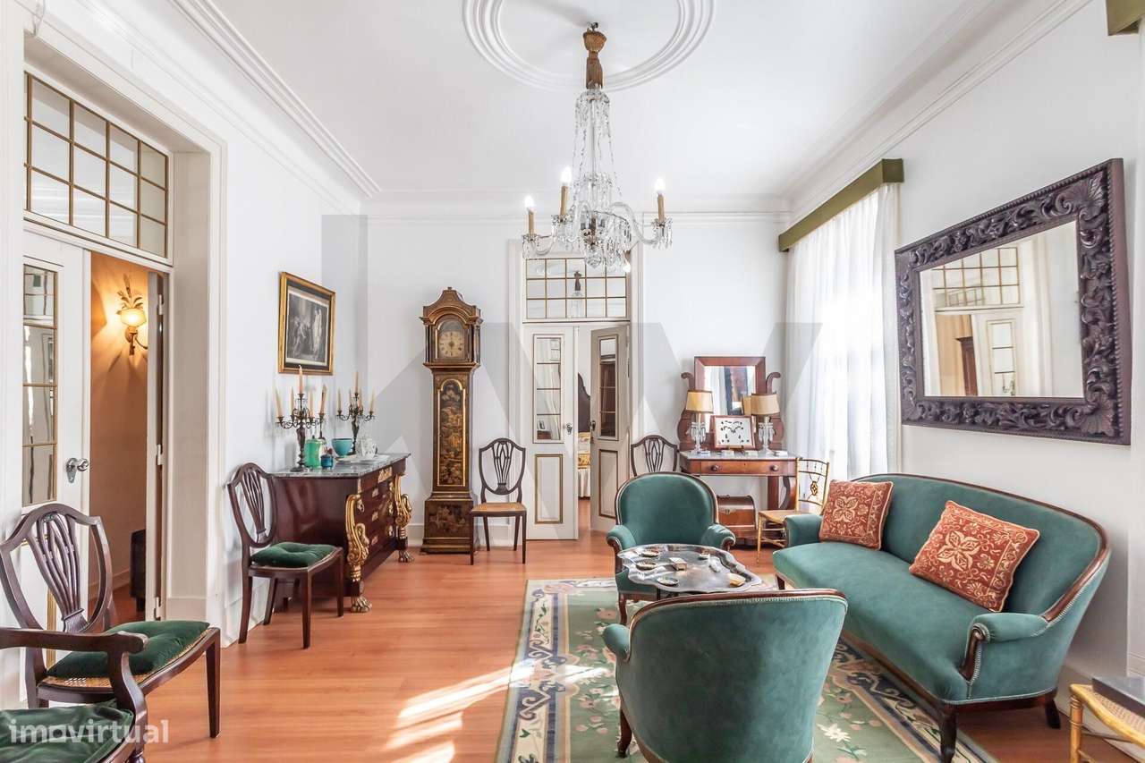 Apartamento de 190 m2 | Oportunidade de Remodelação | Rua Passos Manue - Grande imagem: 3/43