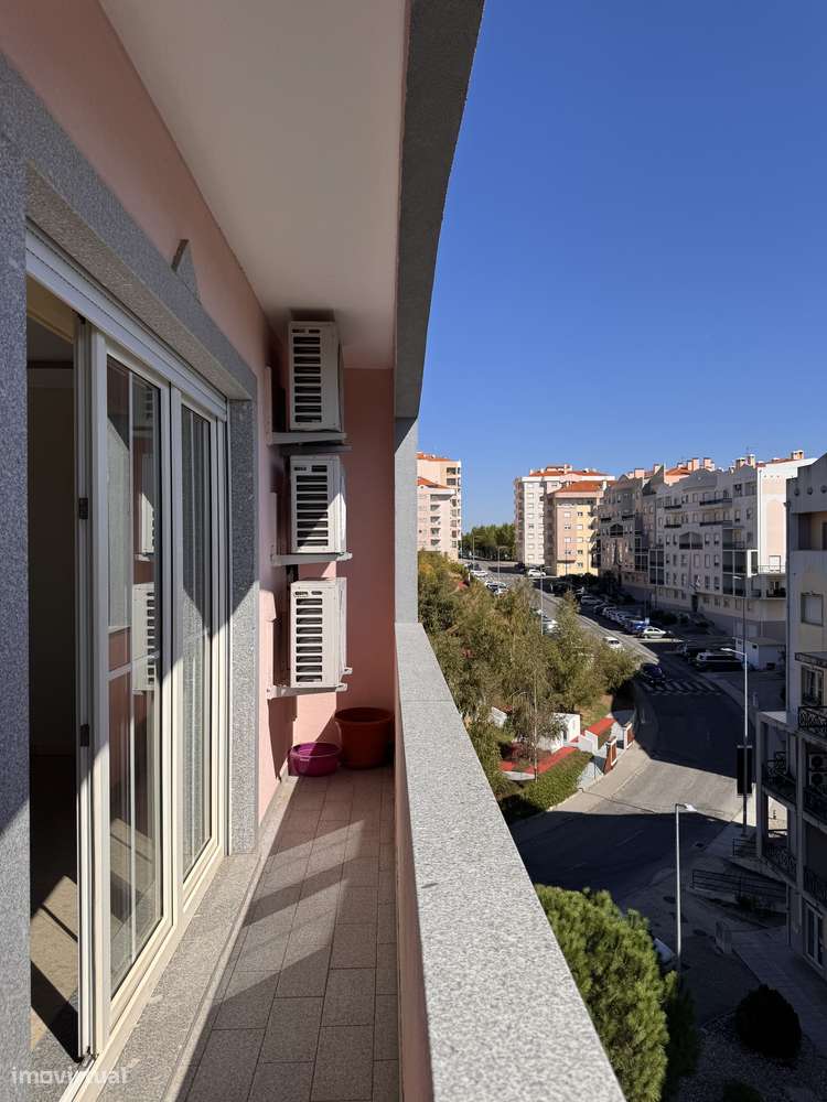 T4 Jardins das Artes, varandas e 2 garagens-8