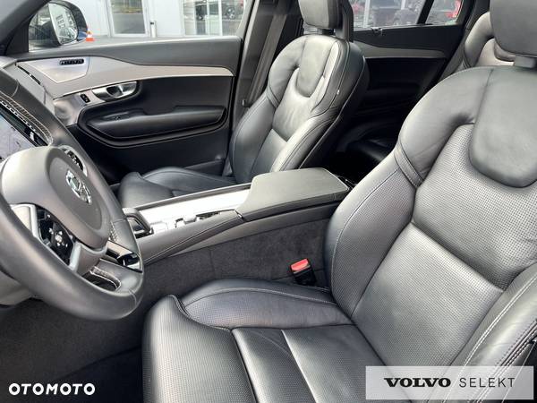 Volvo XC 90 - 12