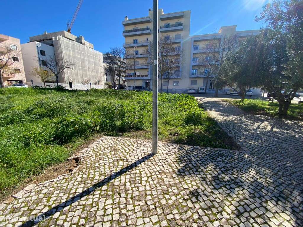 Lote de terreno urbano para construção de 16 fogos, Loulé, Algarve - Grande imagem: 2/12