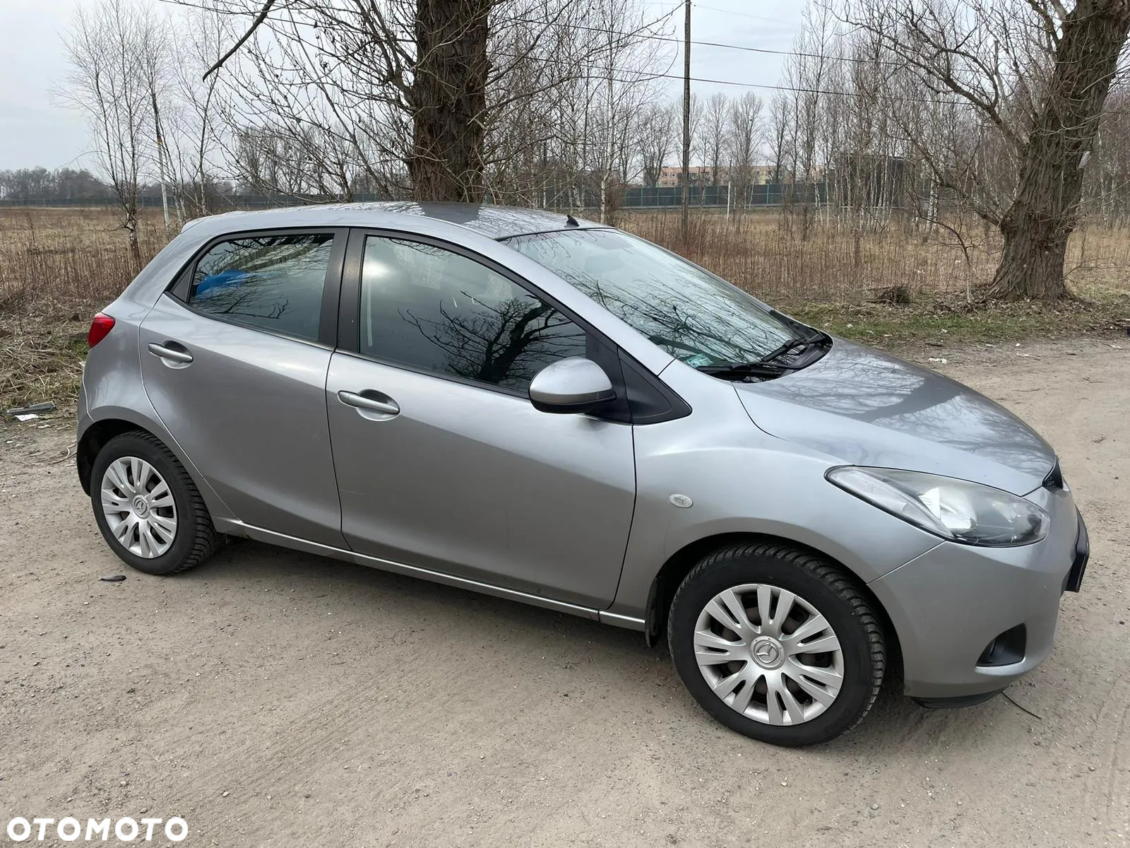 Mazda 2 - 3