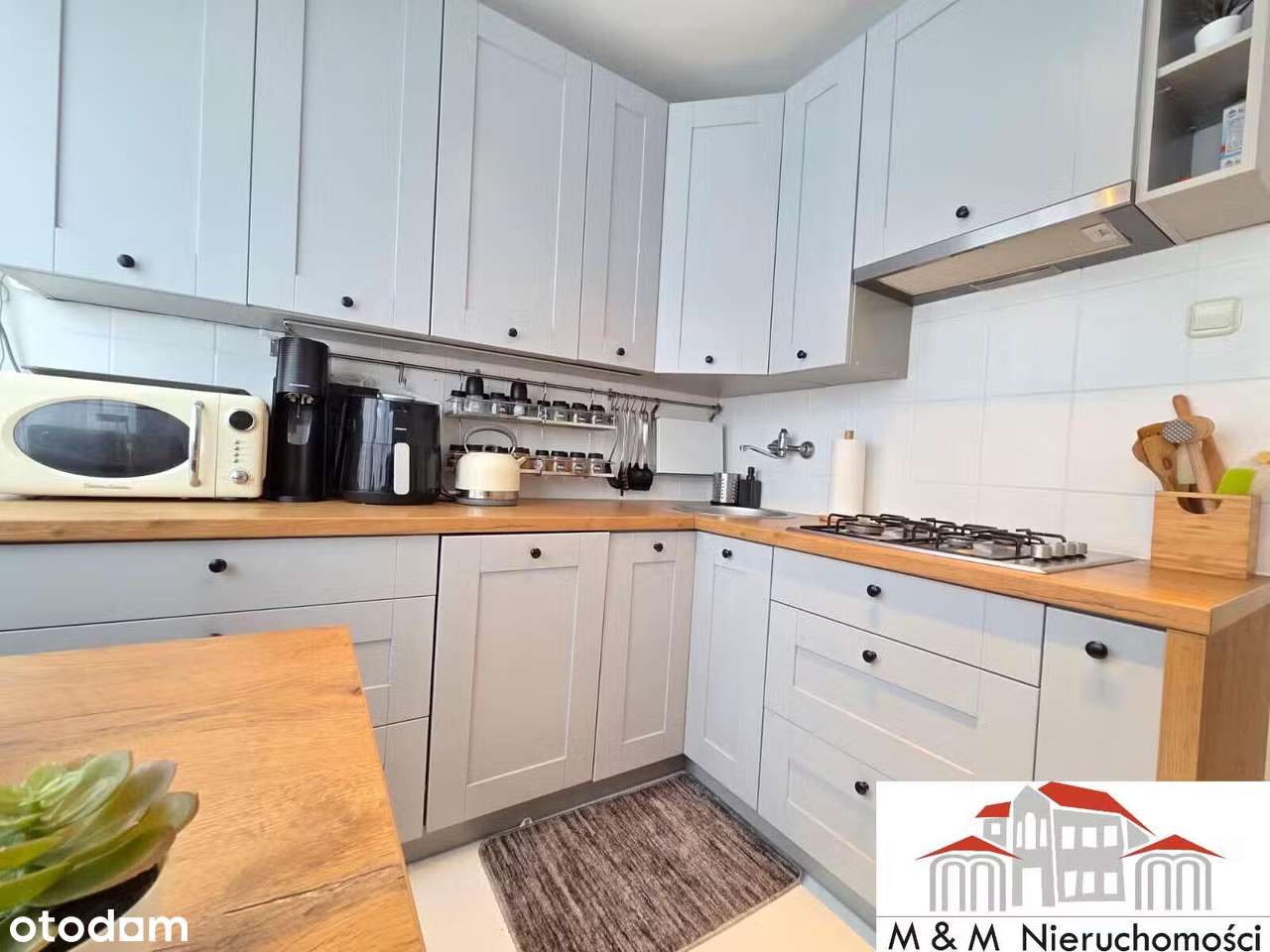 Urokliwe mieszkanie 3 pokojowe parter na sprzedaż-1