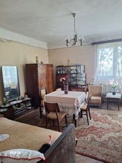 Casa de vanzare cu 3 camere in zona Andrei Muresanu