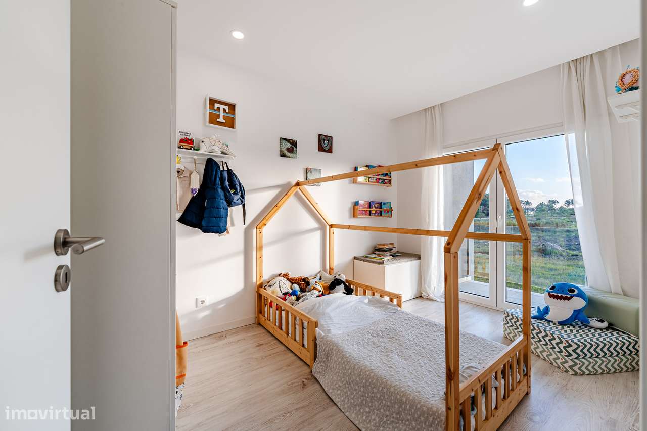 Moradia T3 com Garagem - Fernão Ferro-24