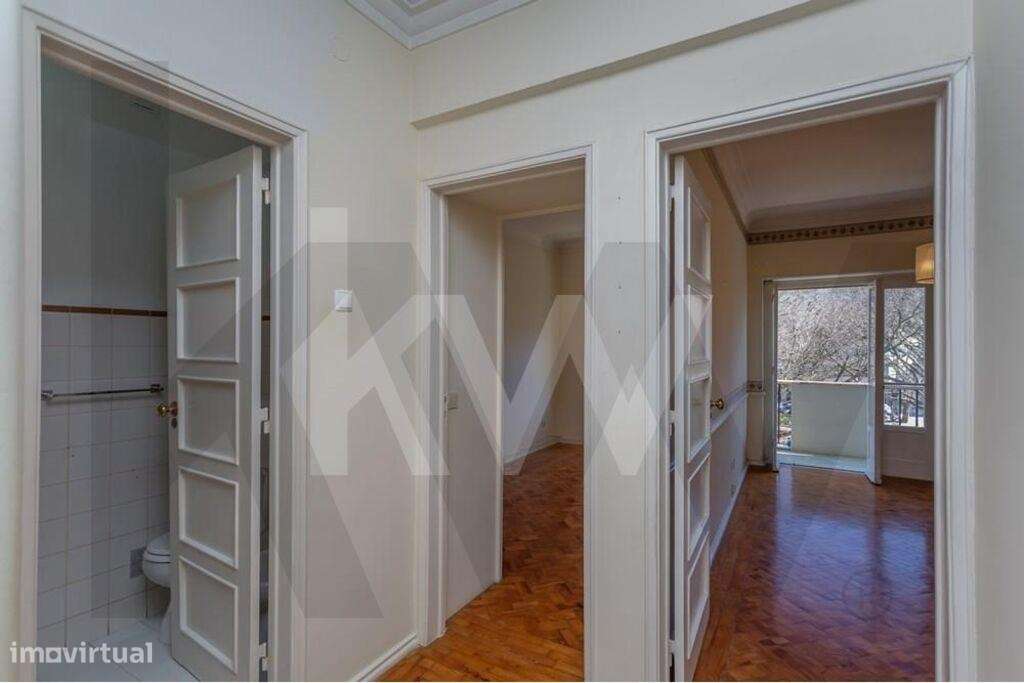 Apartamento T2 no Jardim da Parada em Campo de Ourique - Para Arrendar - Grande imagem: 4/38