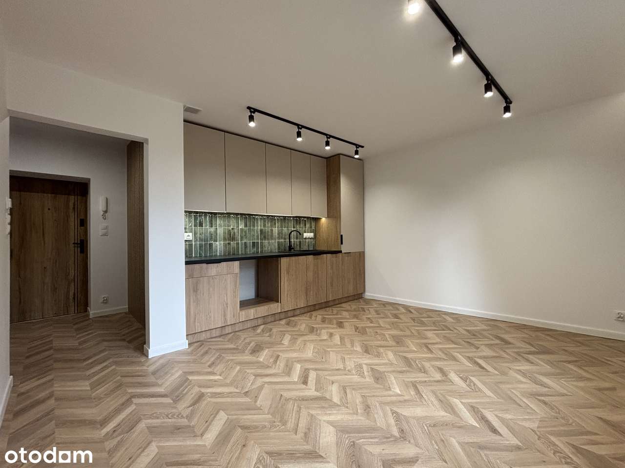 OKAZJA 2 POKOJE Bytków, C.O miejskie - remont trwa - Pełny obrazek: 1/11