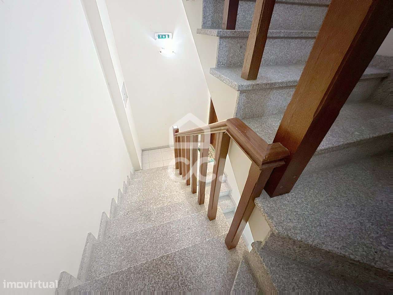 Apartamento T1 Renovado no centro da Cidade-5