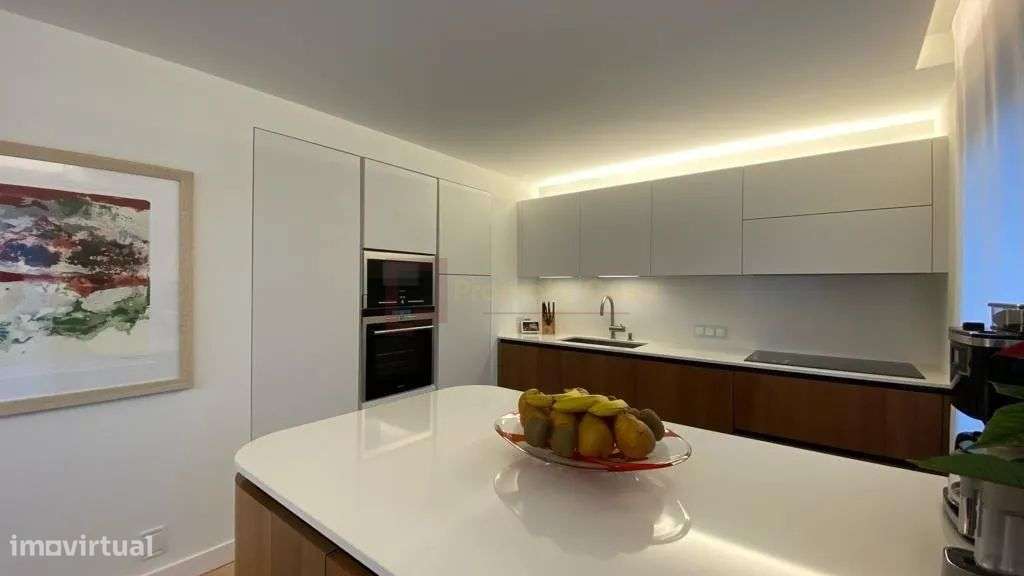 Moradia de Luxo com Piscina Aquecida Praia da Madalena-8