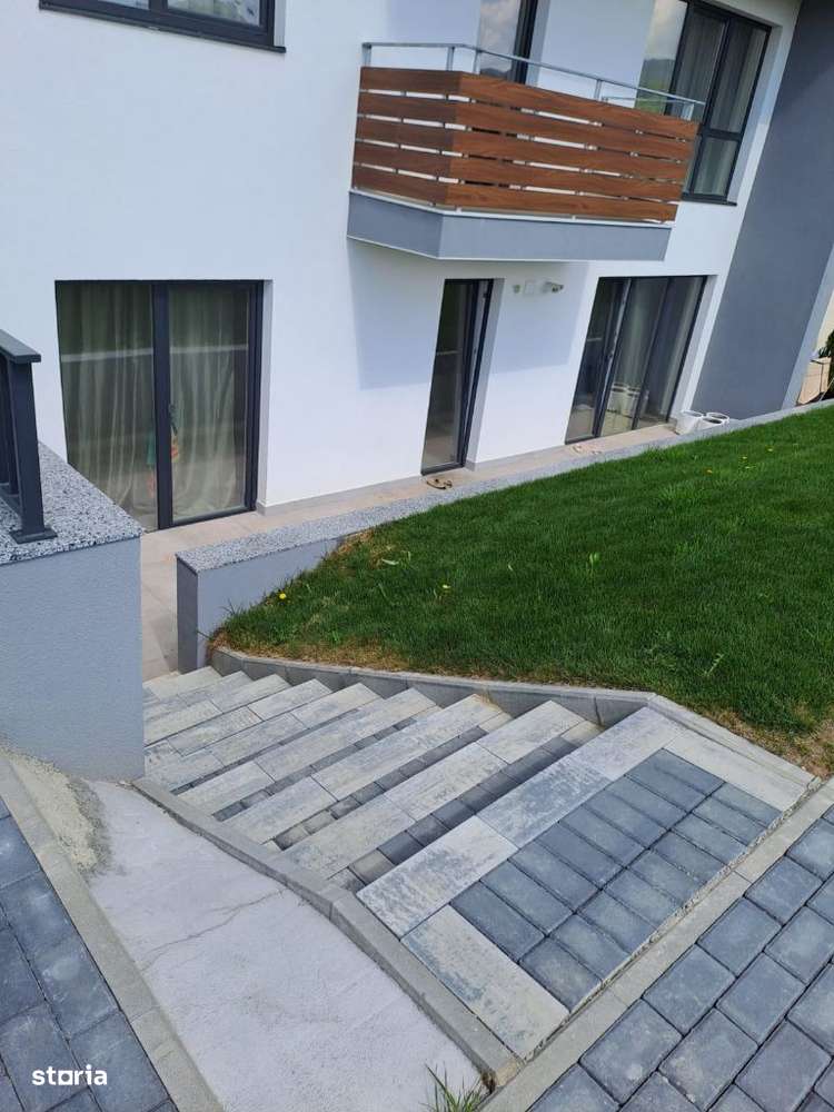 Apartamente deosebite la demisol - Imagine principală: 4/9