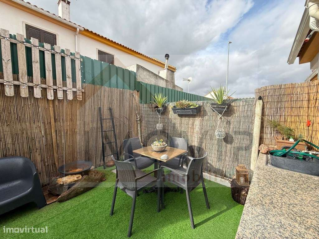 Moradia T3 em Banda - Vila Nogueira de Azeitão-30