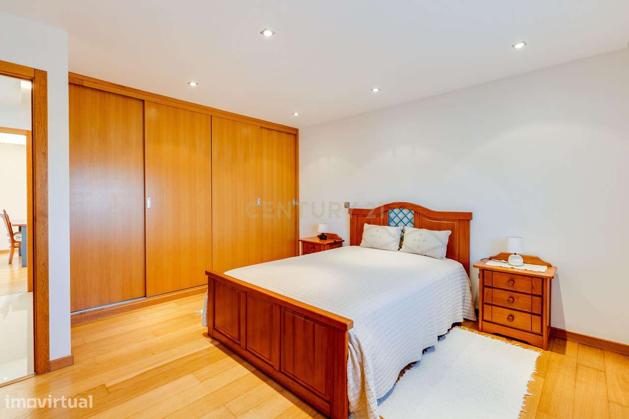 Luxuosa Moradia T 5 com Vista Panorâmica em São Simão de Litém, Pombal-19