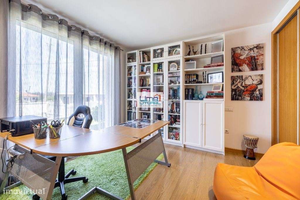 Magnifica moradia com 5 quartos - Ortigosa - Leiria-12