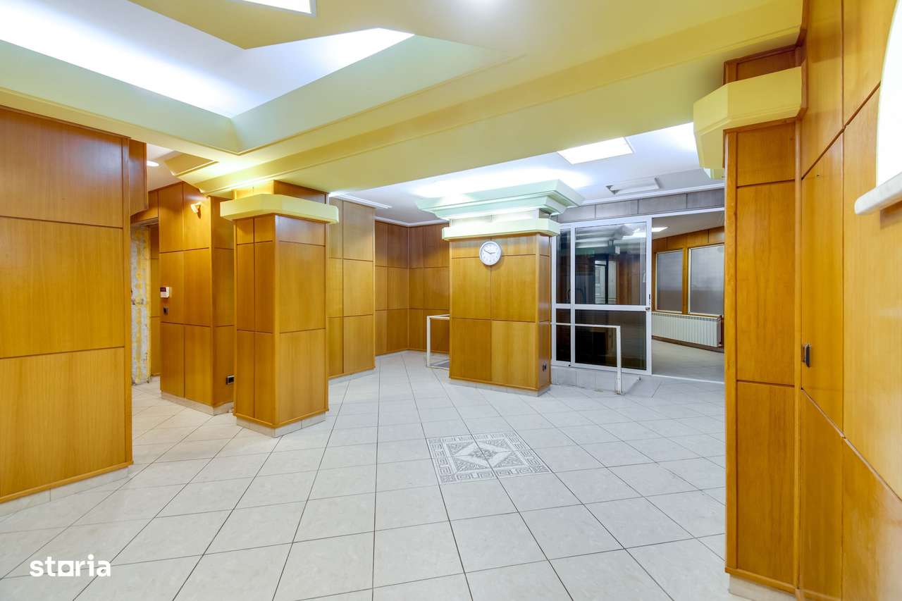 Apartament cu 4 camere, pretabil pentru spatiu comercial sau birouri, in zona Armeneasca (Str. Armeneasca 14, Sector 2)