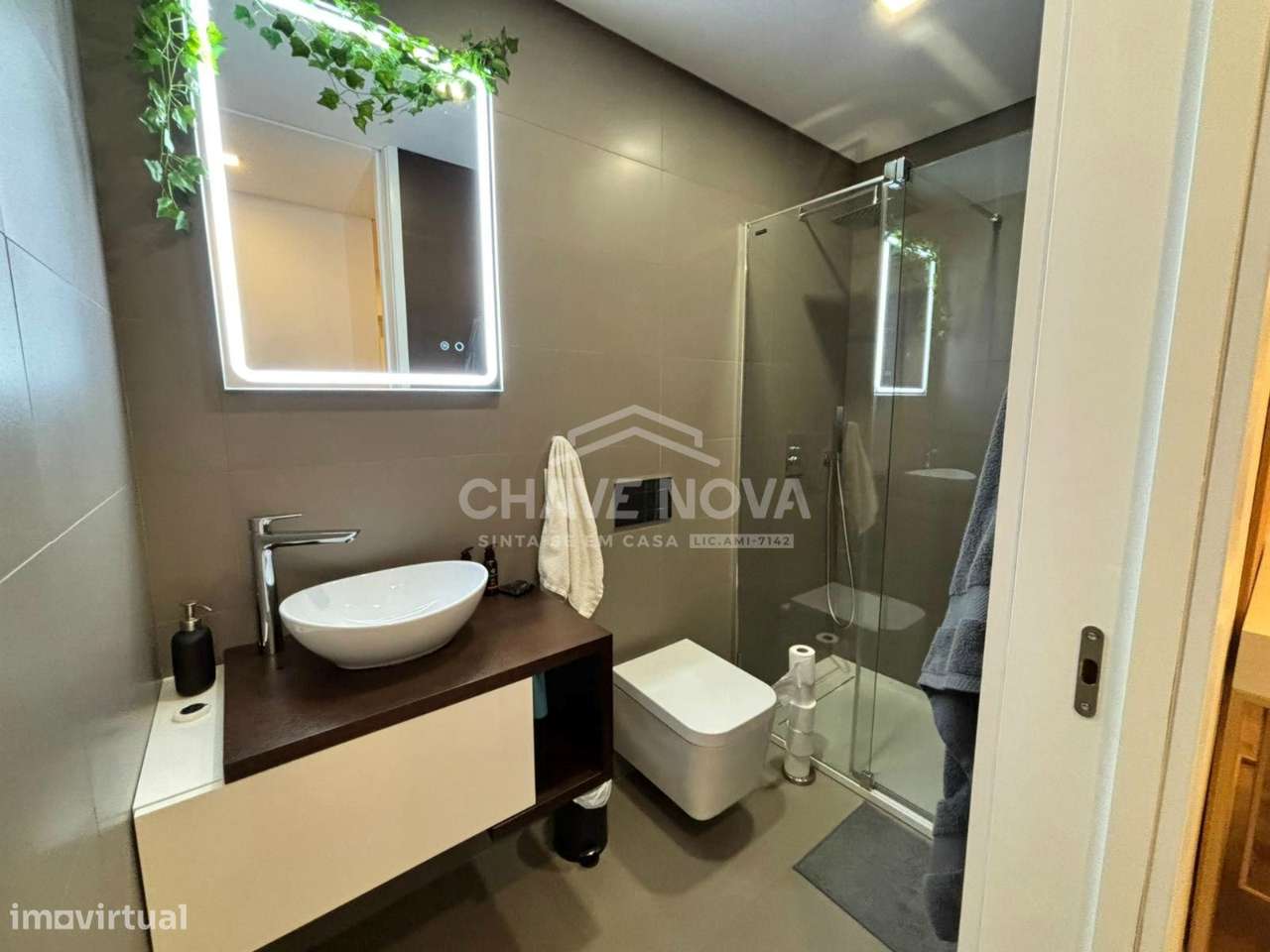 Apartamento Renovado T3 no Centro de São João da Madeira - Grande imagem: 5/17