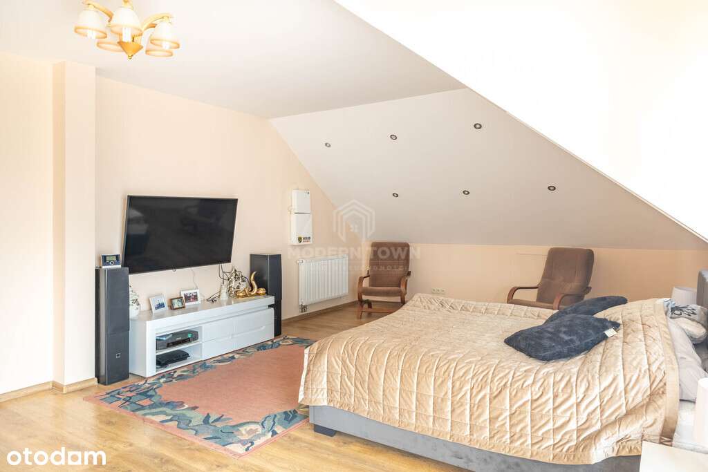 Dom z Dodatkowym Budynkiem–Działalność, Warsztat-9