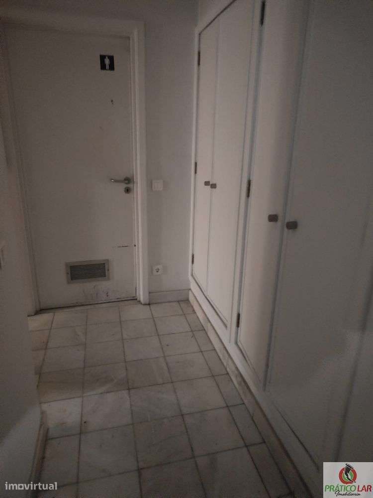 Loja no centro de Vagos-19