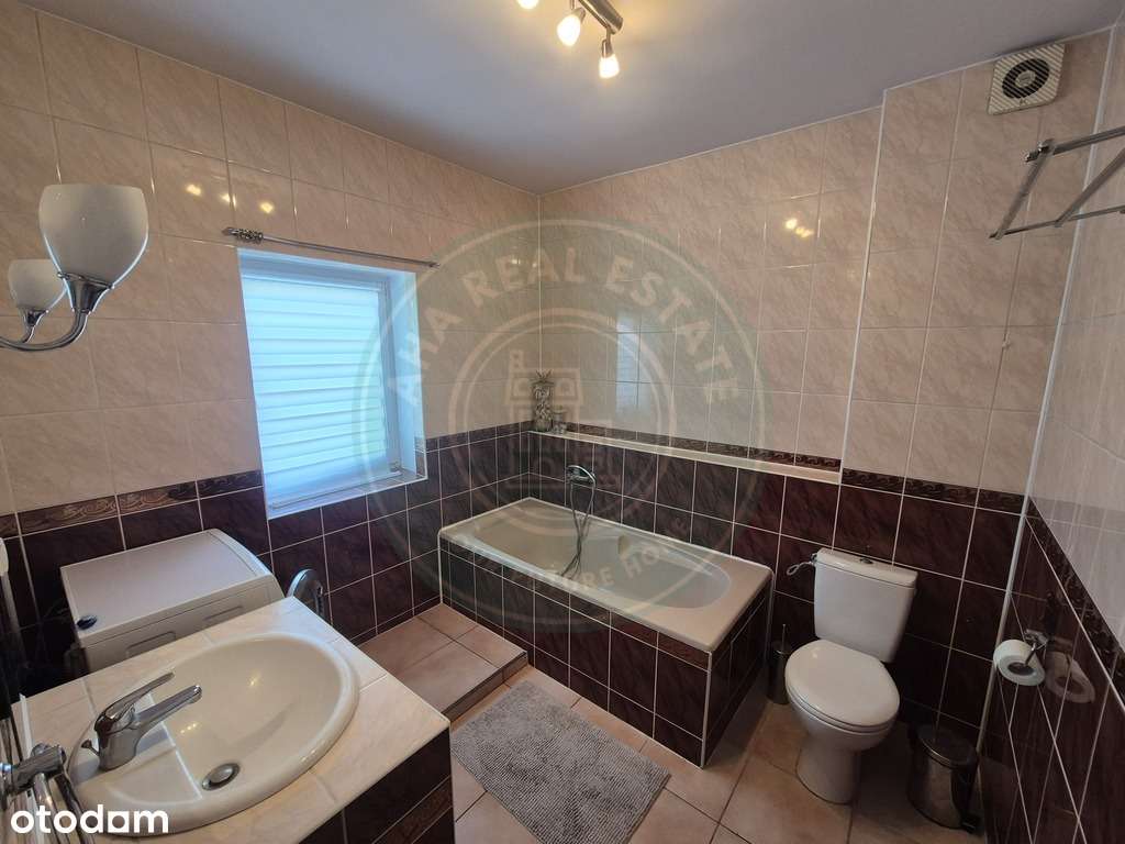 Dom wielorodzinny w cichej okolicy blisko lasu-12