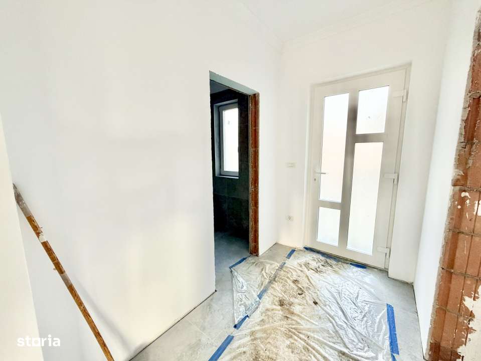 Duplex despartit prin camera tehnica - 81 mp - Mosnita Noua-12