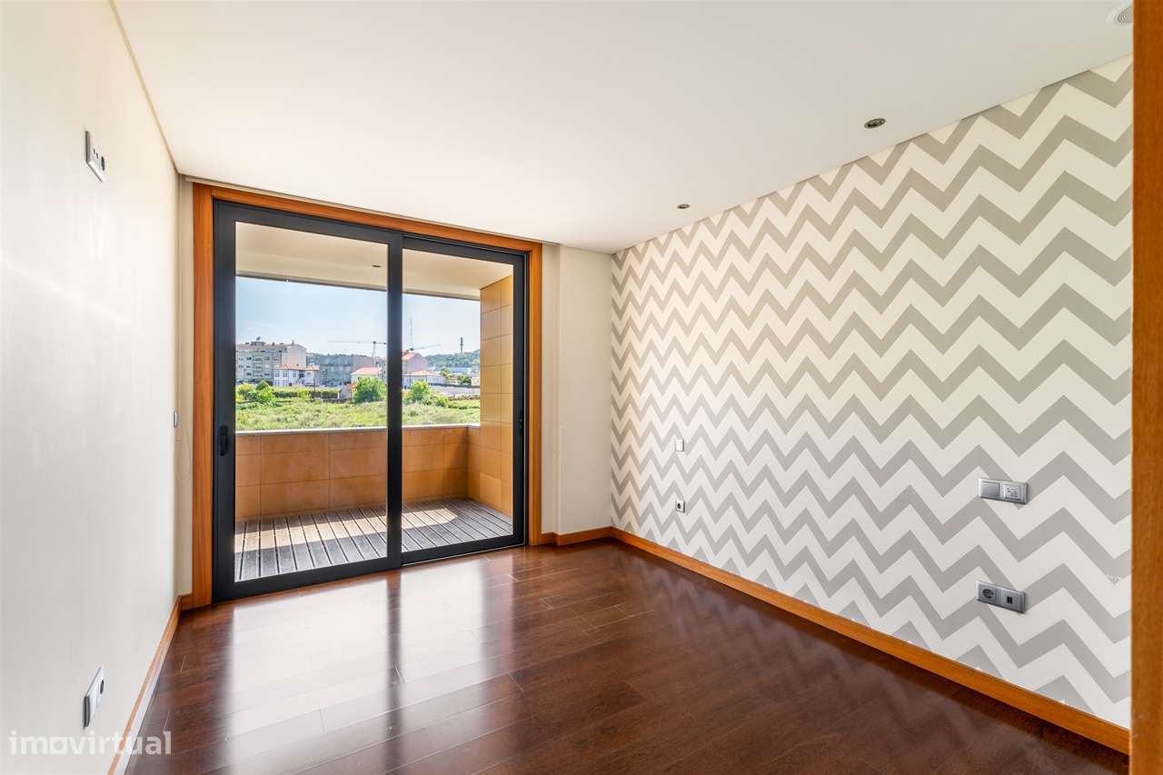 Apartamento T3 Venda em Oliveira do Douro,Vila Nova de Gaia-18