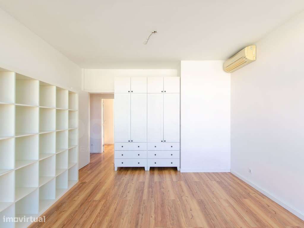 Moradia T4 + 1 em Tercena-22