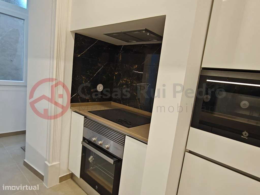 Apartamento T3 totalmente remodelado na Penha de França em Lisboa - Grande imagem: 5/33